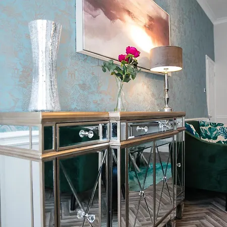 Very Ground Floor 2 Bedroom York